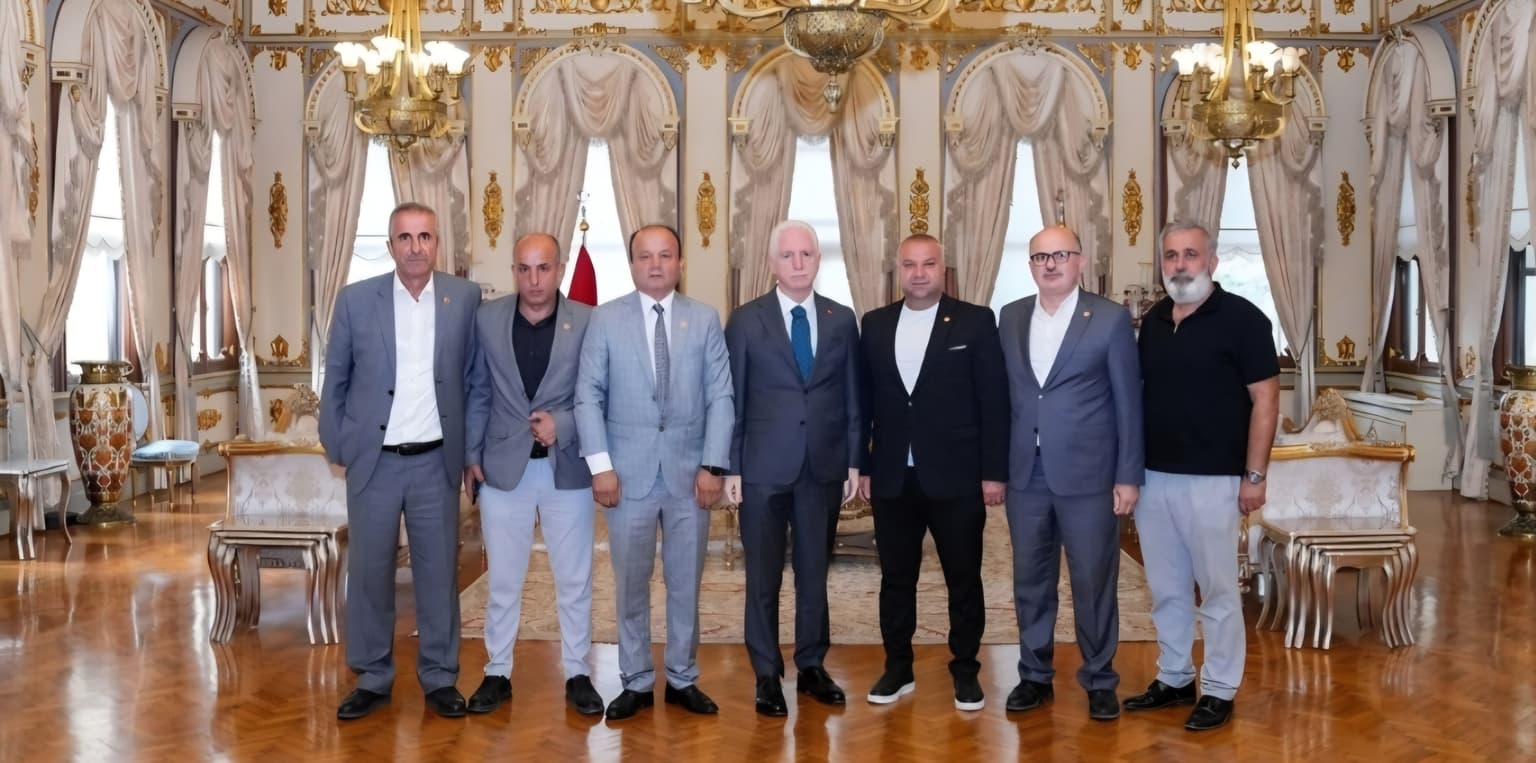 Beykoz Çavuşbaşı muhtarlarından Vali Davut Gül'e ziyaret